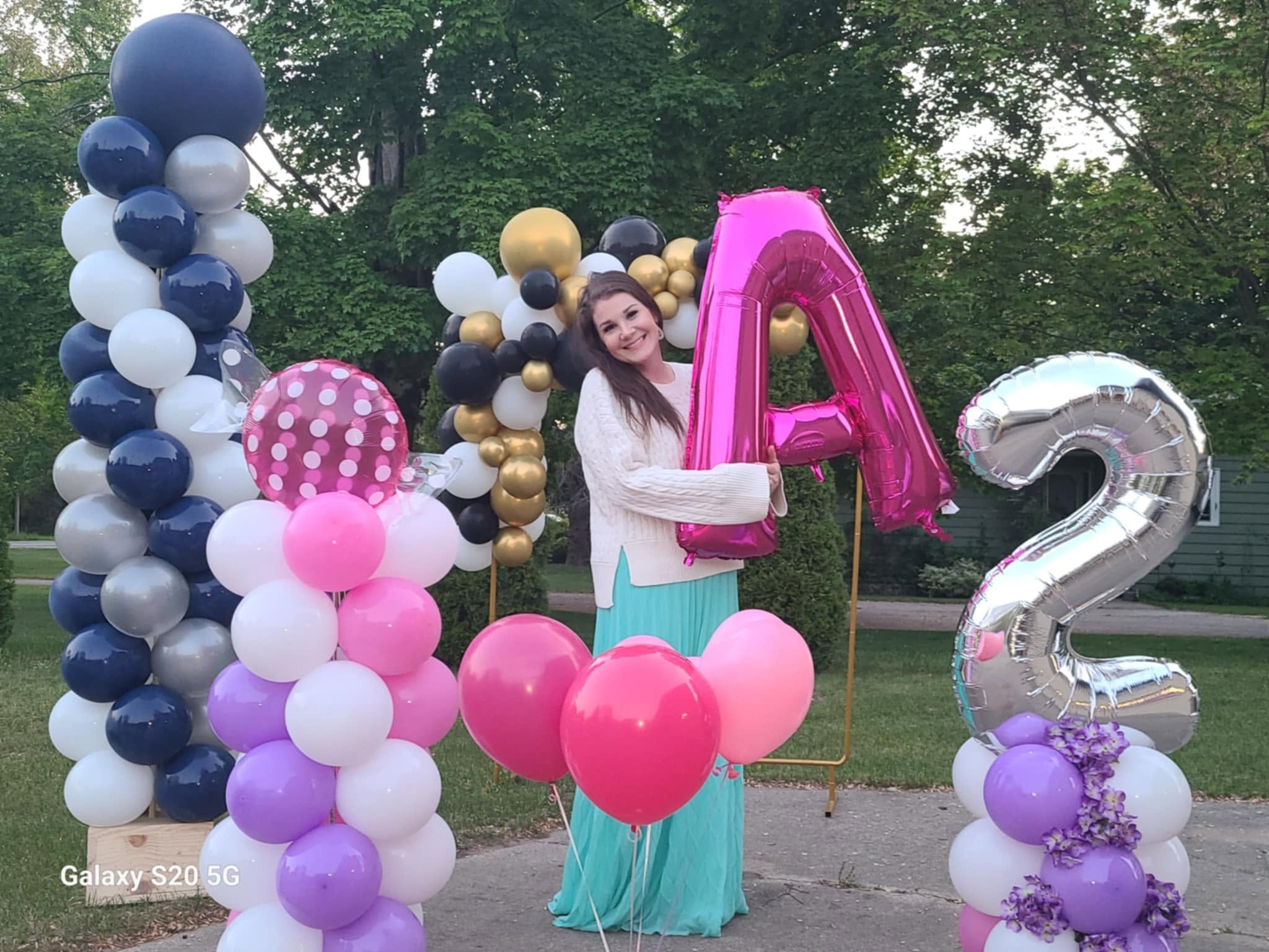 Balloon arch and garland party decor